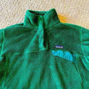 Patagonia Women's Re-Tool Snap-T®
Fleece Pullover in Impact Green